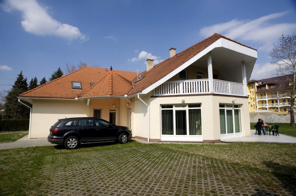 Marianna Apartmanhaz ซาลาคาโรส ภายนอก รูปภาพ